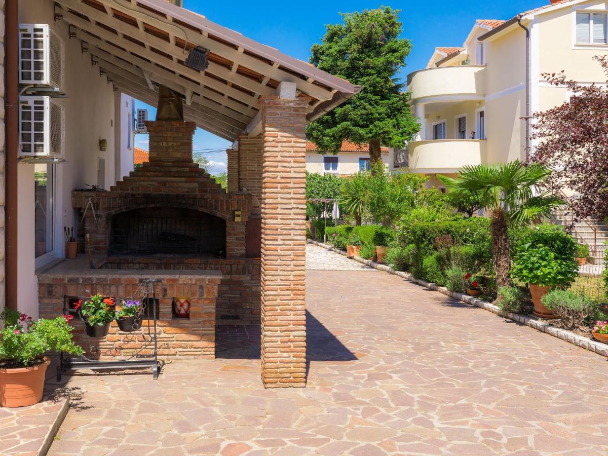 Nika-5 By Interhome * Umag