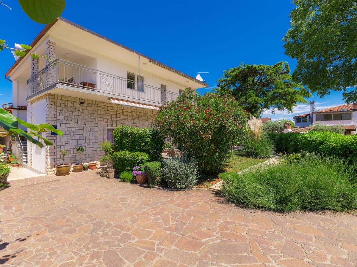 Nika-5 By Interhome Apartment Umag