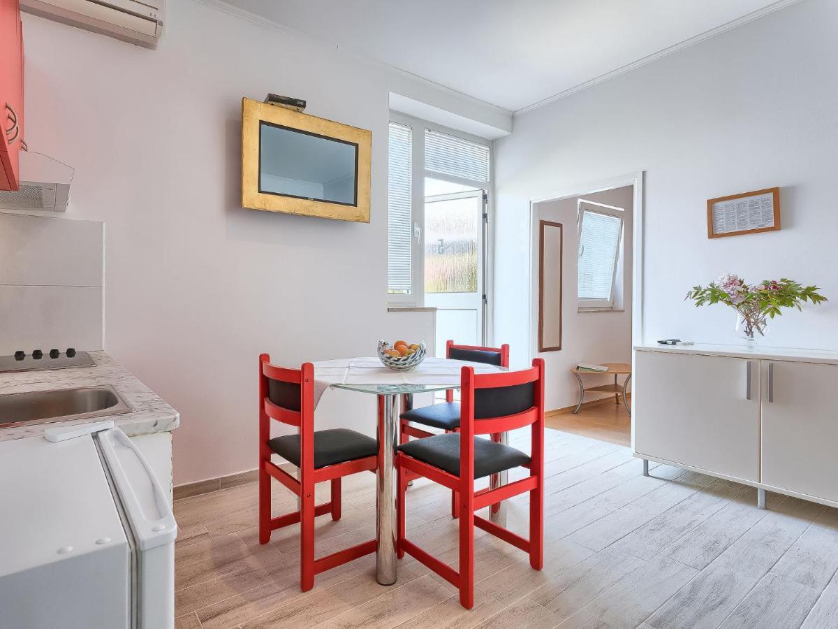 Nika-5 By Interhome * Umag
