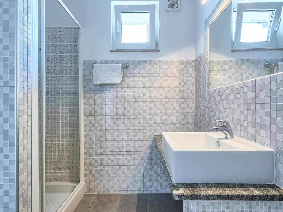 Apartment Nika-5 By Interhome